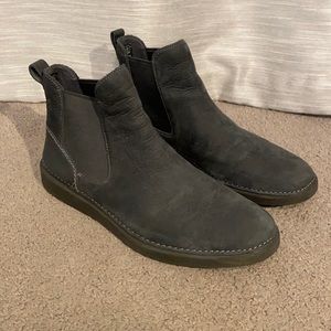 Clarks Chelsea Boot